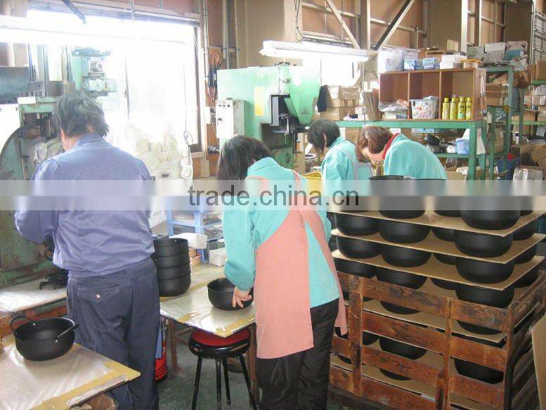 Iron deepfryer which it is crispy and is fried deliciously