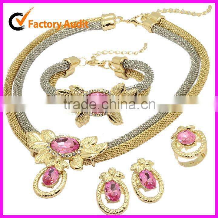 2013 New design fashion necklace set