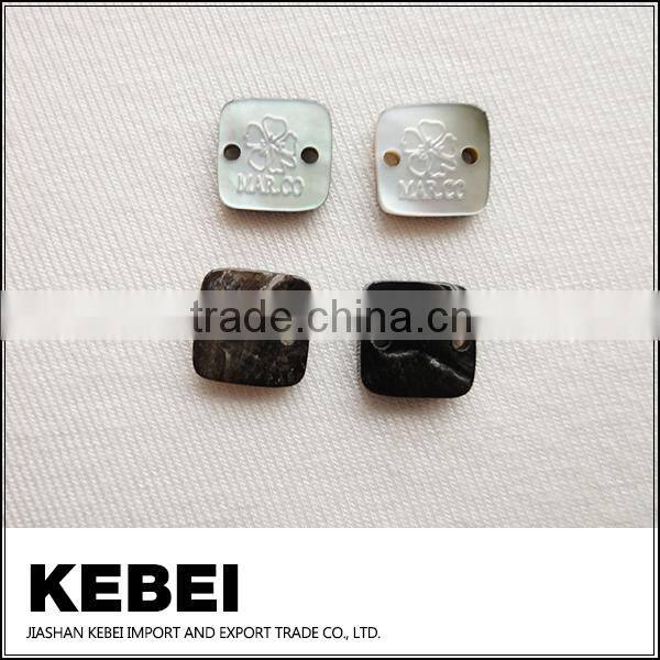 Great shell crystal square button