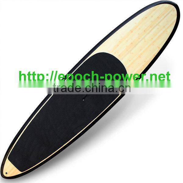 Stand up paddle board with bamboo veneer