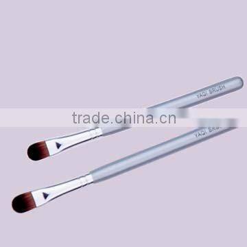 Maximum Coverage Concealer Brush 015