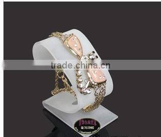 Plexiglass jewelry stand,clear acrylic jewelry display