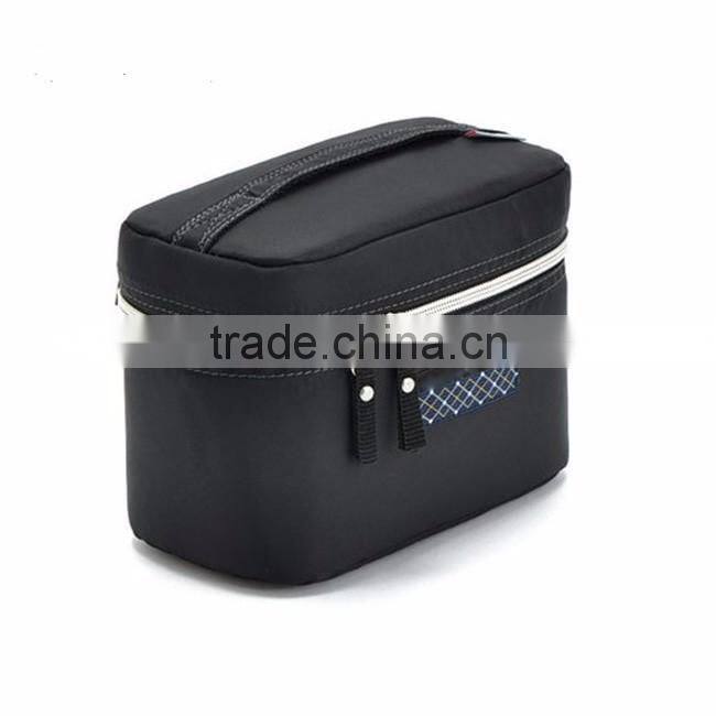 Newest fashion custom portable cosmetic bag