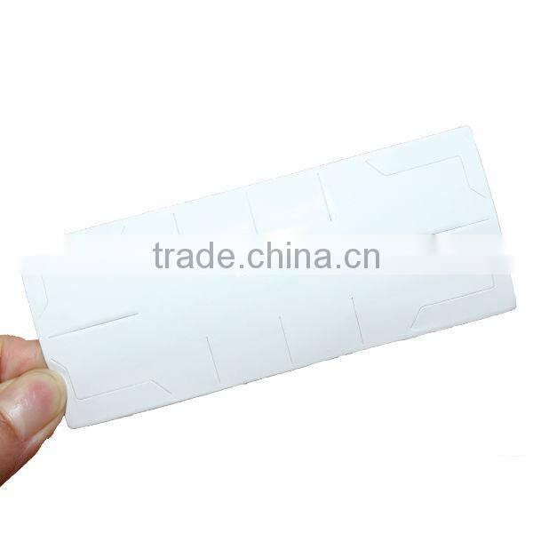uhf rfid windshield label with self-adhesive function can be stick on the windshield for car management application