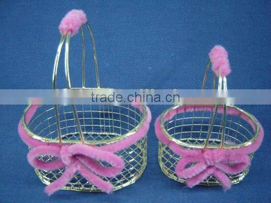 Small wire Art&Collectible decorative with wool rope basket with fixed handle