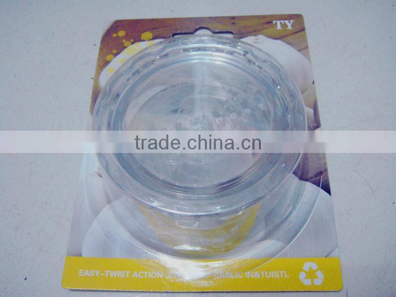 Plastic garlic grinding machine