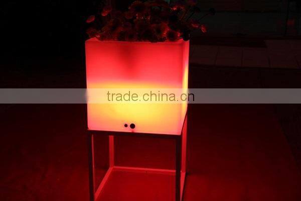 Plastic PE Rectangle Night Club Bar Glowing Led Cube Shaped Ice Bucket