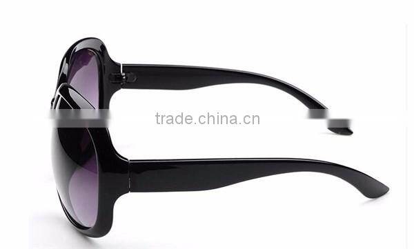 ladies European frog style fashion sunglasses 2016