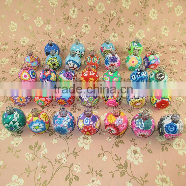 Shenzhen Lihome supply different color and styles empty hanging car perfume bottle