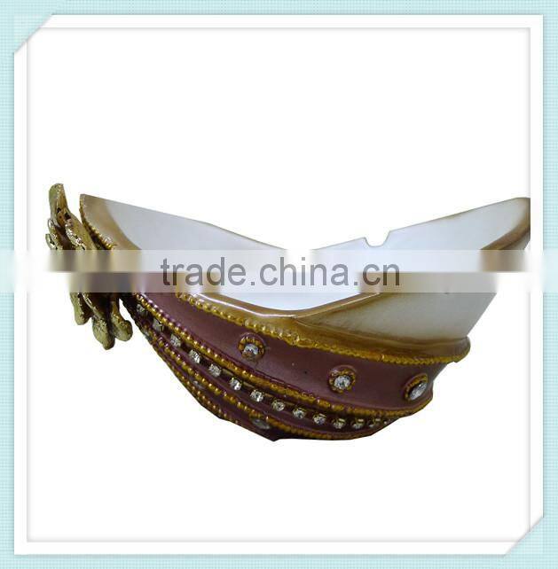 Popular home decorative resin ashtrays for sale