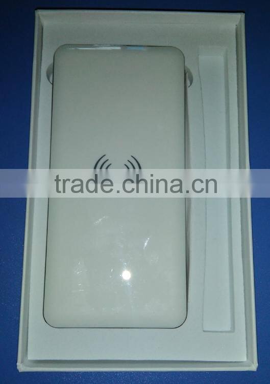 Manufacturer Wholesale QI Wireless Charger Power Bank 10000mAh Wireless Power Bank Charger