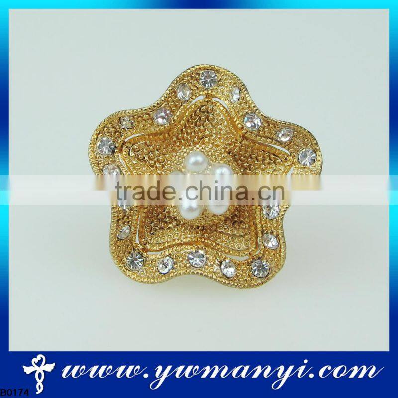Cheap Fashion Jewelry Pearl And Rhinestone Brooch Flower Shape Brooches Pins For Women B0174