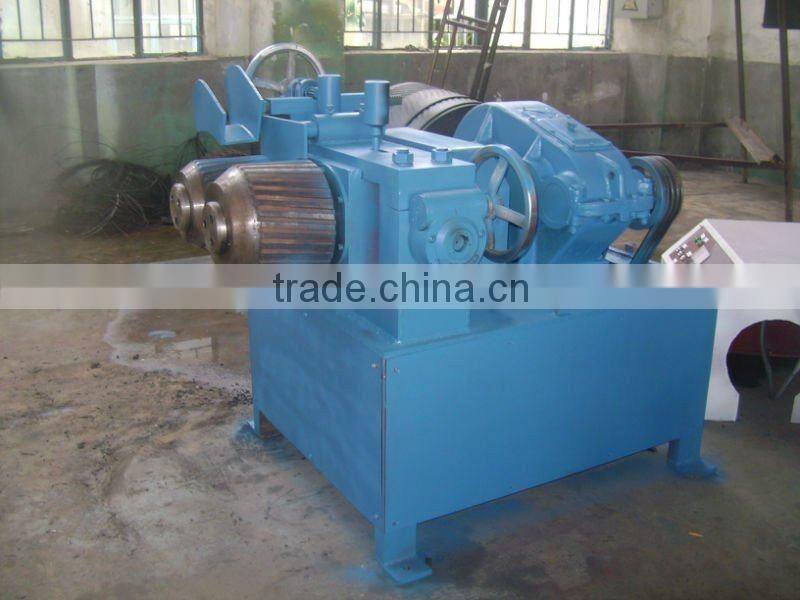 Rubber two rollers crusher for rubber powder making line / car tyre recycling plant