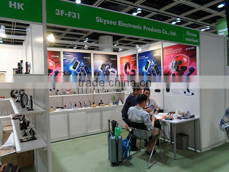 Plastic trapezoid snooze alarm clock , Desktop Clock, wake up light clock