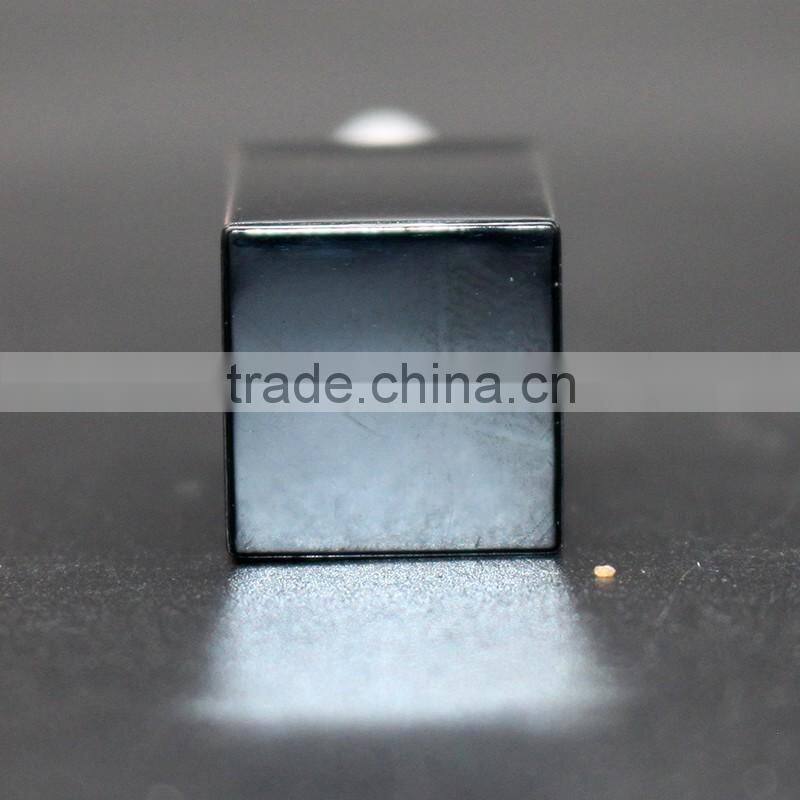 7ml empty square shape lip gloss container for make up use