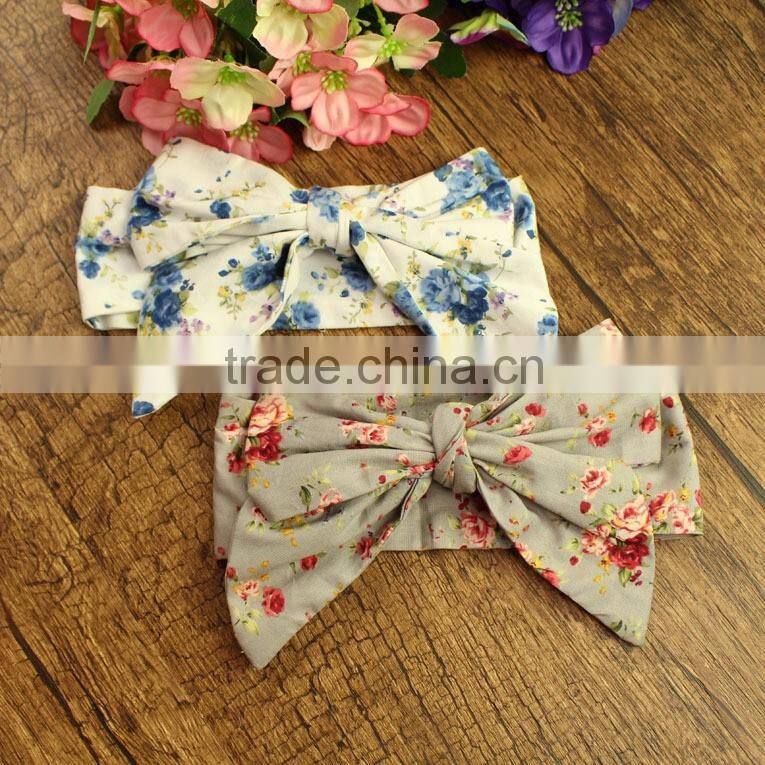 Wholesale baby clothes cheap girl floral knit cotton romper with pom pom cotton baby clothing floral vintage girls bodysuits