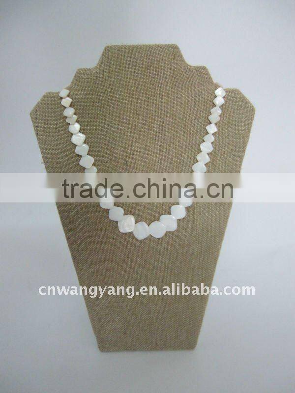 bust jewelry display