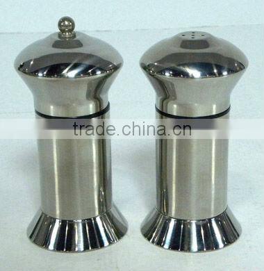 salt and pepper mill