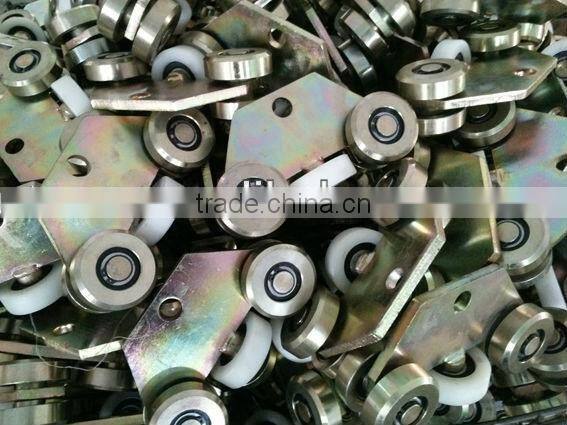 sliding cantilever gate roller