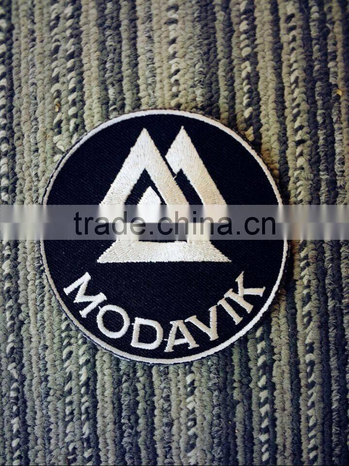 2016 custom high quality durable washable garments embroidery patches