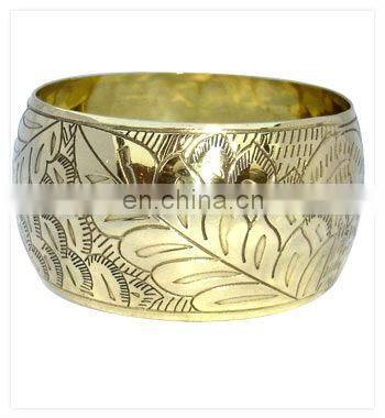 Unfinished Brass Bangle in Antique Look with Primids Pattern