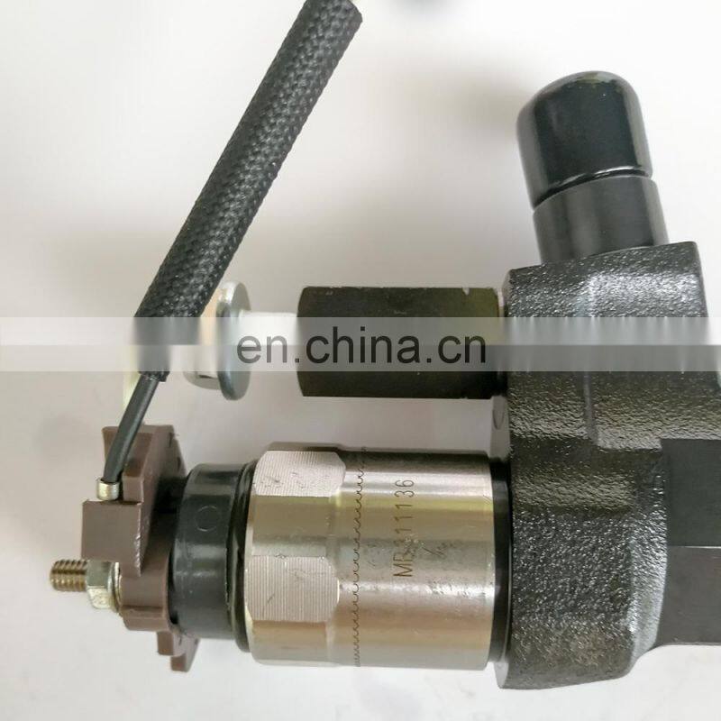 Original new injector 295050-0232 ME302143 genuine injector for J08E