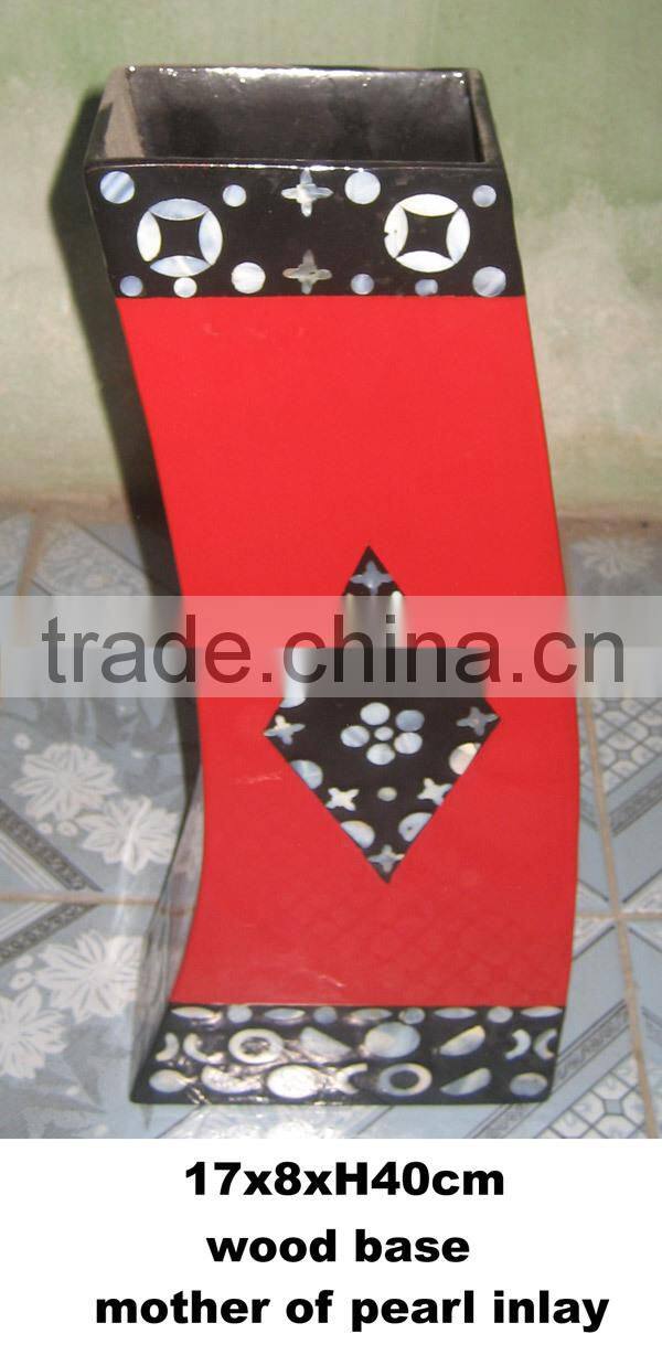 An unique design: A 17x8xH40cmVietnam lacquer vase with mother of pearl inlay