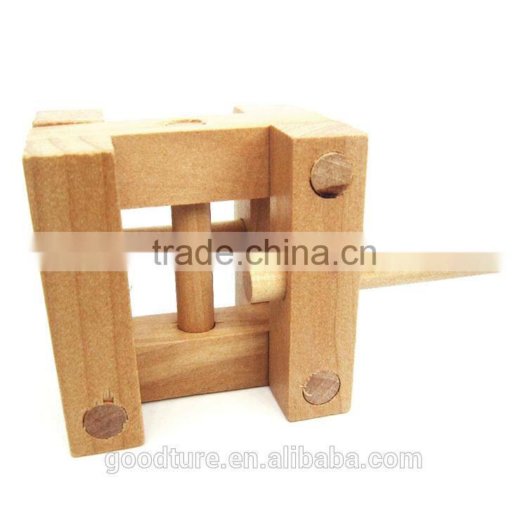 2015 Hot Sale Wooden IQ Intelligent Puzzle Magic Puzzle Kongming Lock Brain Teaser Model Number GAD1130