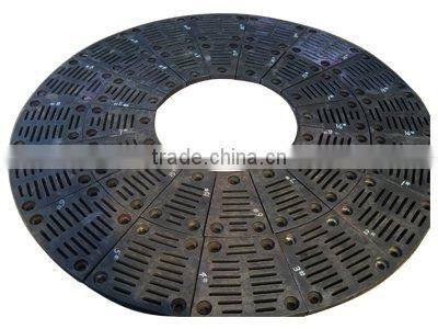 High manganese steel liner