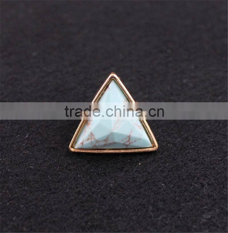 2015 Triangle Shape Ring Gold Ring With Stone
