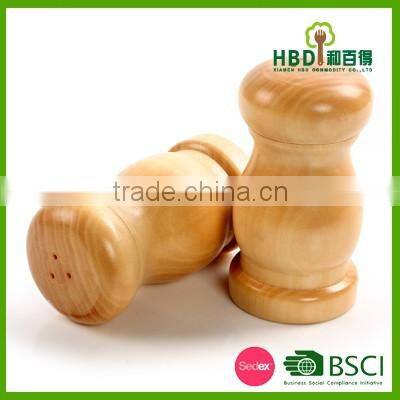 Hot new products for 2016 promotional rubber wood salt and pepper shaker