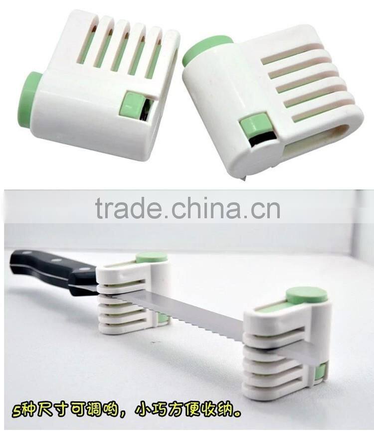 Hot sale plastic colorful wedding cake knife,Cake Divider Cutter