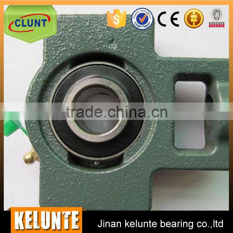 Spherical insert bearing with pedestal block bearing UC209