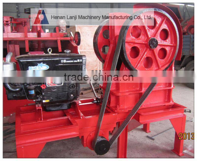 Diesel engine portable mobile type small jaw crusher PE150*250&PE250*400&PE200*300