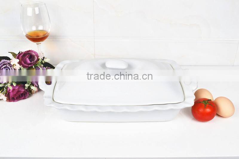 15.5" Square porcelain baking tray with lid