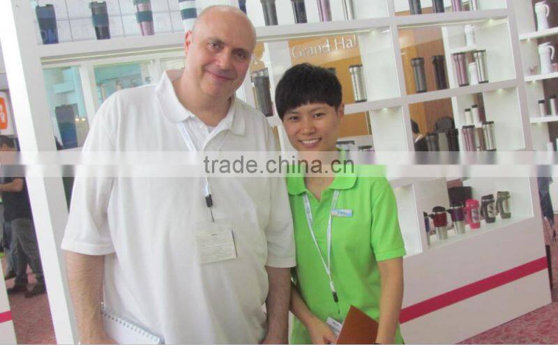 Useful plastic Colander with handle for Kitchen / Plastic Colander with handle