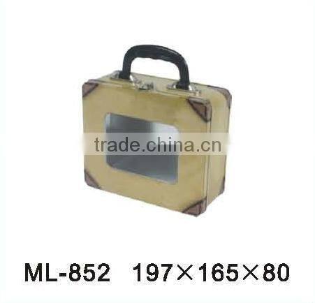 Metal Kid's Lunch Box, Handle Tin