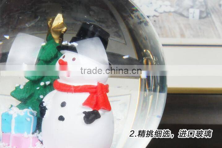 Hot Sale Gifts musical christmas snow globe handwork christmas snow globe