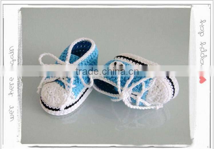 Hand Crochet Baby Shoes With Latchet Fashion Toddlers Infant Winter Knitted Shoes