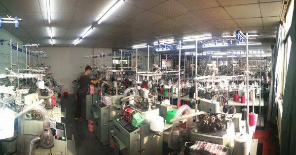 Yiwu Hongling Knitting Clothing Co.,Ltd company overview - view 3