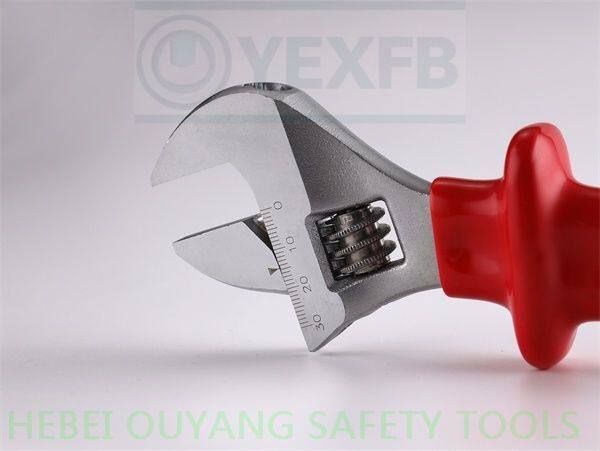 OY67402A Dipped Insulated Adjustable Wrench (2)