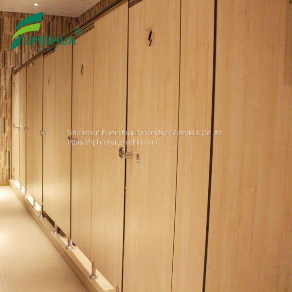 compact toilet partition