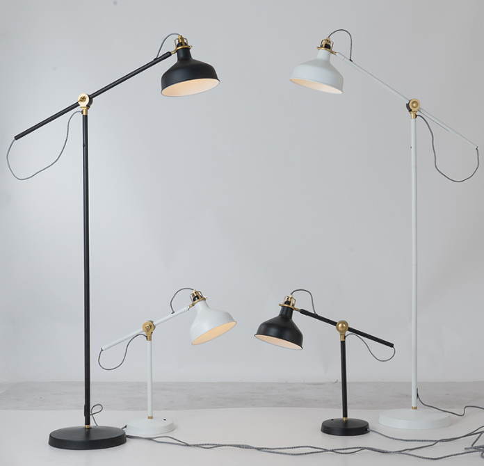 Adjustable Arm Floor Lamp (3)
