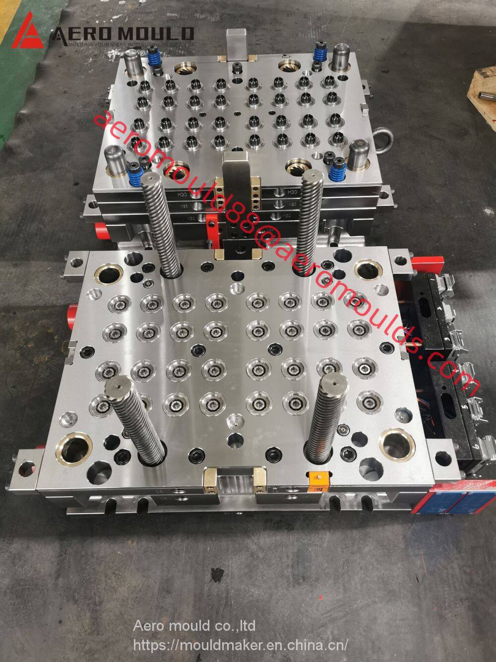 Injection mould manufacturer