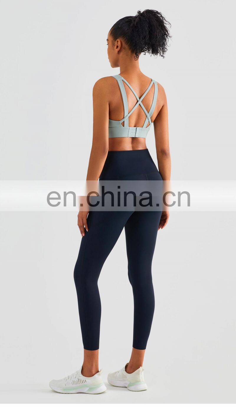 Fixed Cups Sport Cross Back Bras Factory Sale Adjustable Buckle Fitness Workout Tops