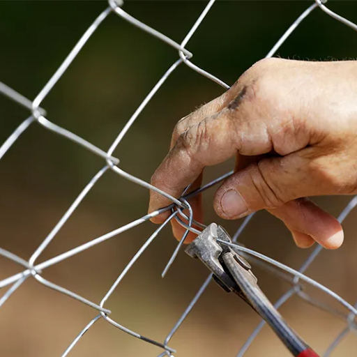 repairing a chain link fence (2)