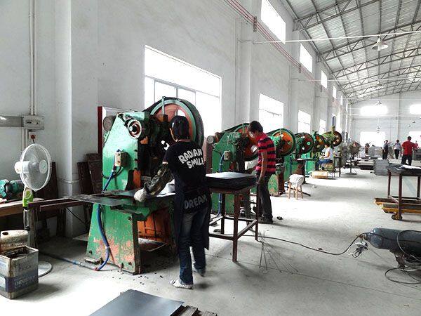 Guangzhou Hengyulong Display Shelves Col.td company overview - view 2