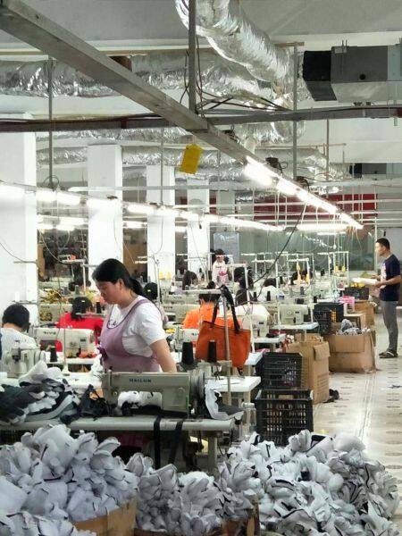 Linfeng Glove Factory company overview - view 2