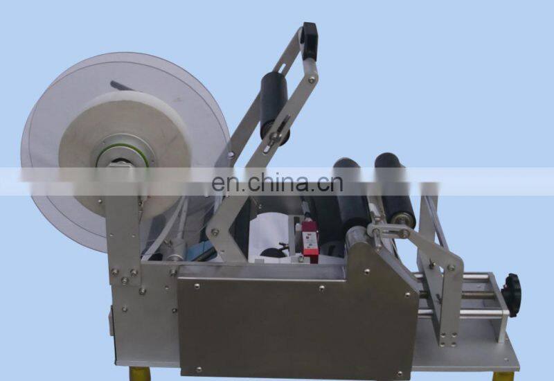 Semi-automatic Labeling Machine for Round Bottles