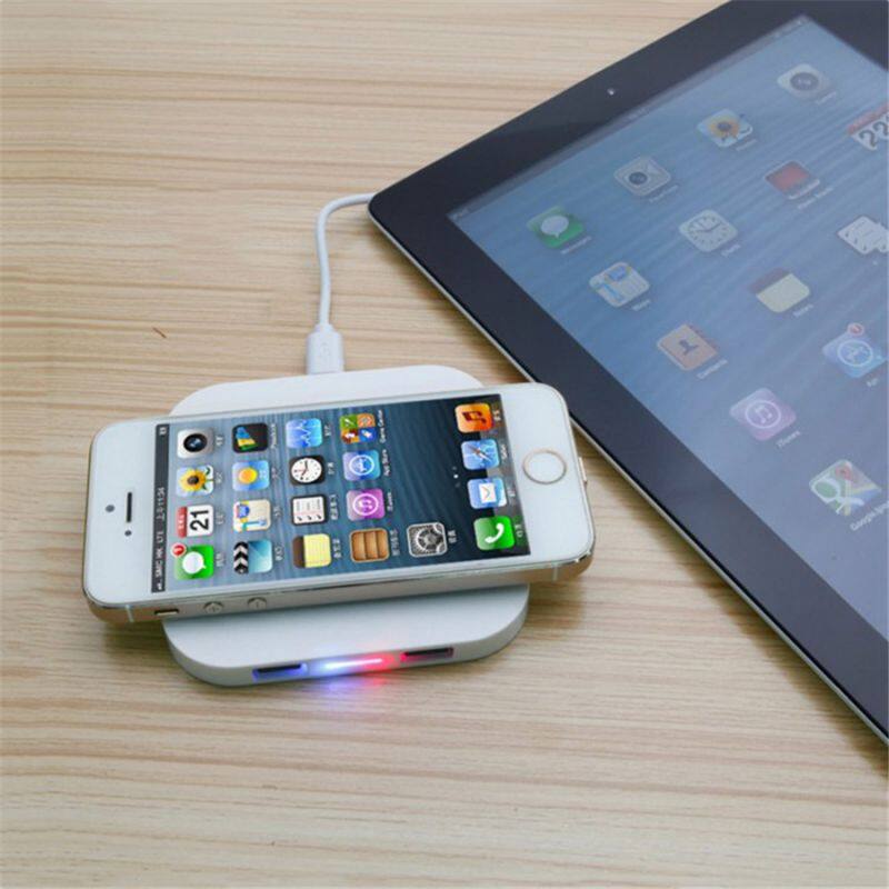 Factory Wholesale Universal Wireless Charger for Cellphone Fast Charging Pad with Dual Usb Charger Desk Wireless Chargers 15W